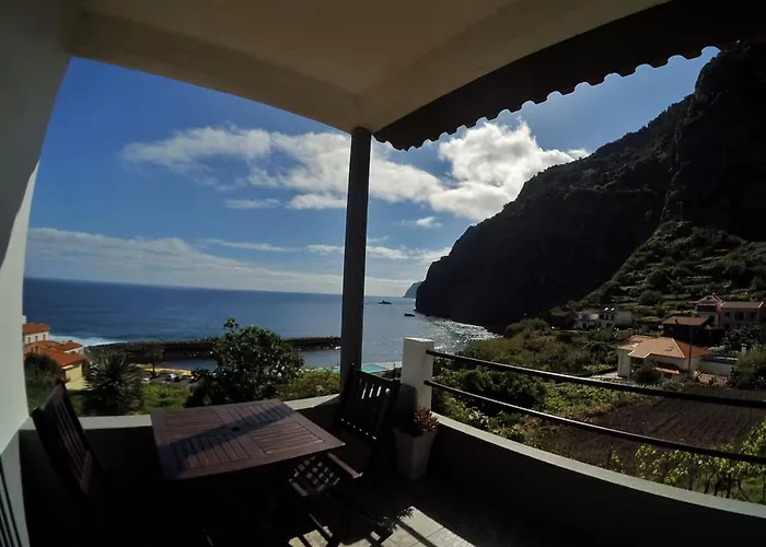 Dhamma Ponta Delgada (Madeira)