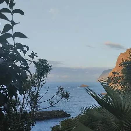Dhamma 3* Ponta Delgada (Madeira)